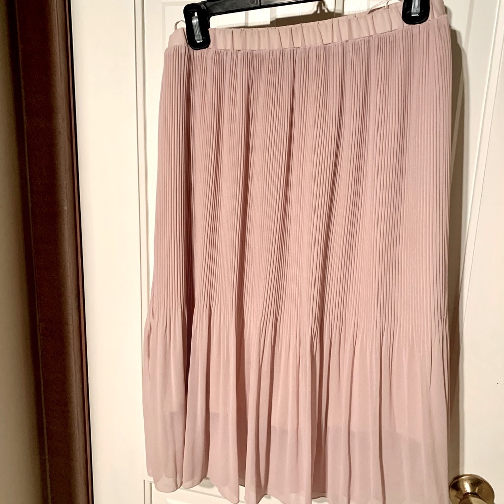 Adiva l Pink Accordion Skirt